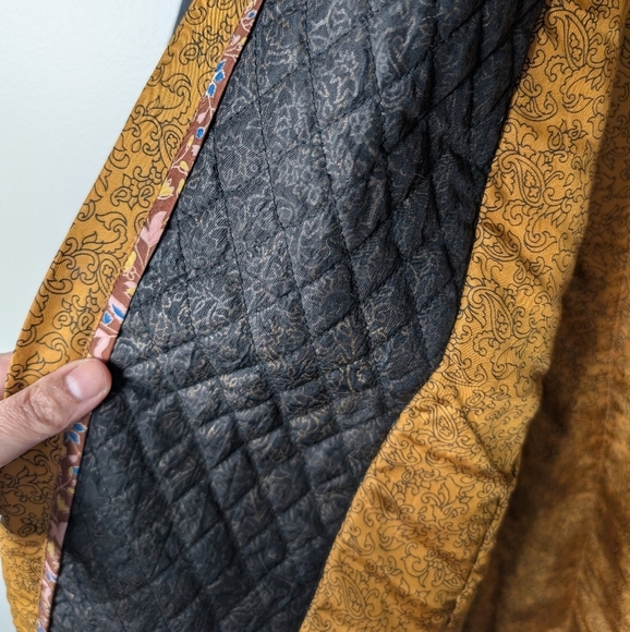 Chico's Black Silk Chinoiserie Quilted Jacket with Gold Accents sz L - Picture 5 of 5
